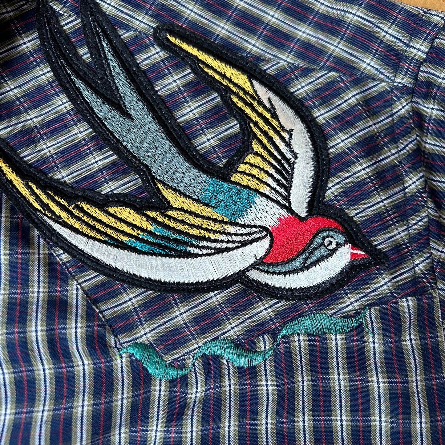 Swallows. XXL