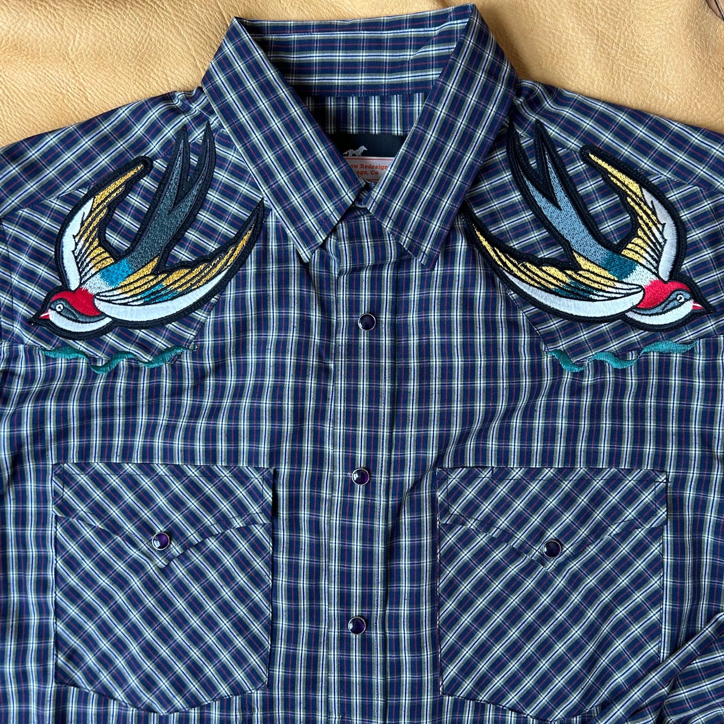 Swallows. XXL